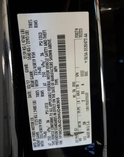 2017 Ford Escape Titanium z USA, uszkodzony, nr VIN 1FMCU9JD3HUD48365